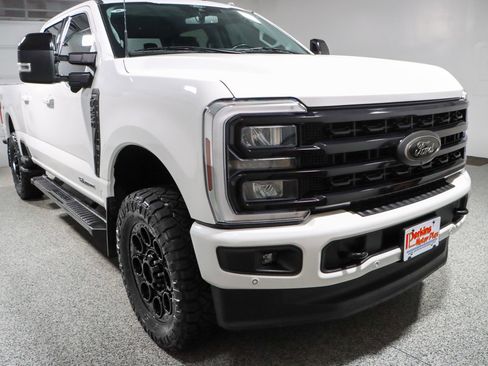 Used 2024 Ford F250 Lariat w/ Lariat Ultimate Package AWD/4WD image 6
