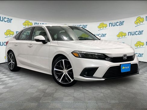 Used 2023 Honda Civic Touring image 1