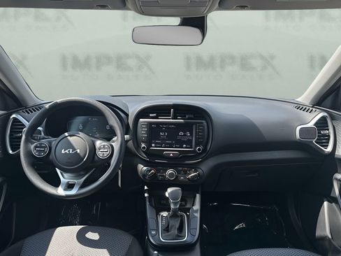 Used 2024 Kia Soul LX w/ Option Group 015 image 11