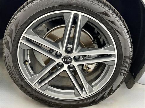 Certified 2023 Audi Q5 e Premium Plus w/ Premium Plus Package AWD/4WD image 32