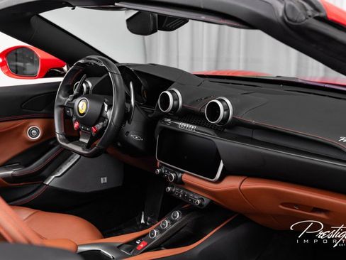 Used 2019 Ferrari Portofino image 48