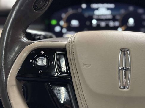 Used 2021 Lincoln Aviator Reserve w/ Equipment Group 202A AWD/4WD image 40