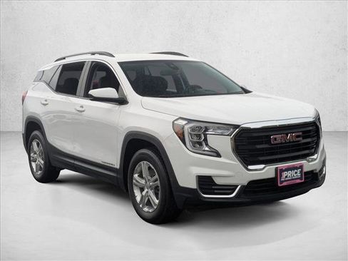 Used 2022 GMC Terrain SLE w/ Driver Convenience Package AWD/4WD image 2