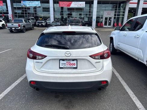 Used 2016 MAZDA MAZDA3 i Touring w/ Popular Equipment Package FWD image 5