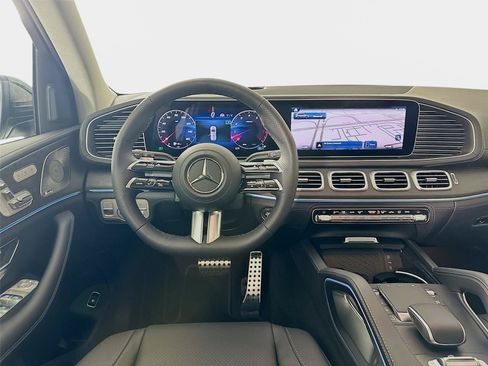Certified 2026 Mercedes-Benz GLS 450 4MATIC image 30