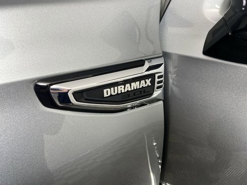 Certified 2025 GMC Yukon Elevation w/ Elevation Premium Package AWD/4WD image 33