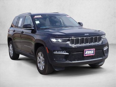 Used 2023 Jeep Grand Cherokee Limited w/ Luxury Tech Group II AWD/4WD image 6