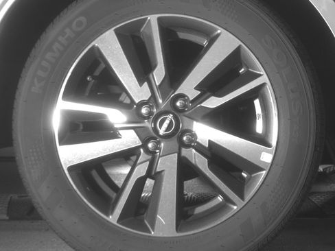 Used 2025 Nissan Versa SV FWD image 15