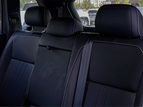 New 2024 Volkswagen Tiguan SE R-Line image 22