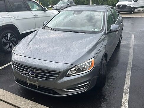 Used 2016 Volvo S60 T5 Premier FWD image 1
