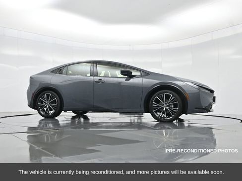 Used 2025 Toyota Prius XLE image 46