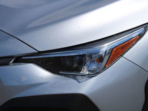 Used 2025 Subaru Crosstrek 2.0i Premium image 10