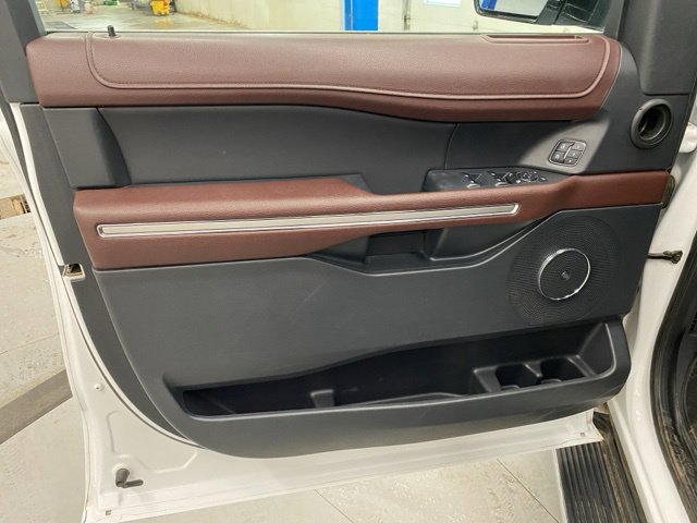 Used 2022 Ford Expedition Limited AWD/4WD image 27