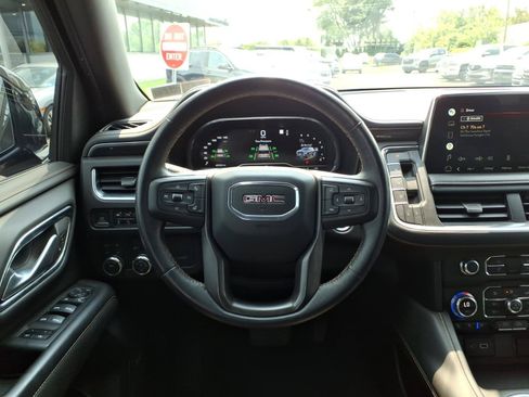 Certified 2022 GMC Yukon AT4 AWD/4WD image 13