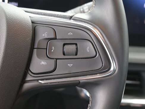 Used 2025 Buick Encore GX Preferred AWD/4WD image 31