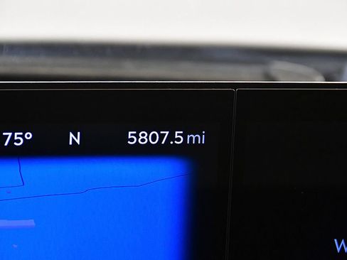 Used 2025 Lincoln Navigator Reserve AWD/4WD image 17