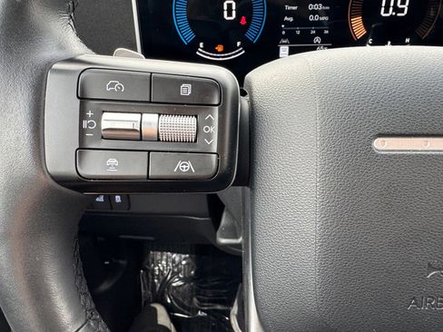 Certified 2025 Hyundai Santa Fe SE image 19