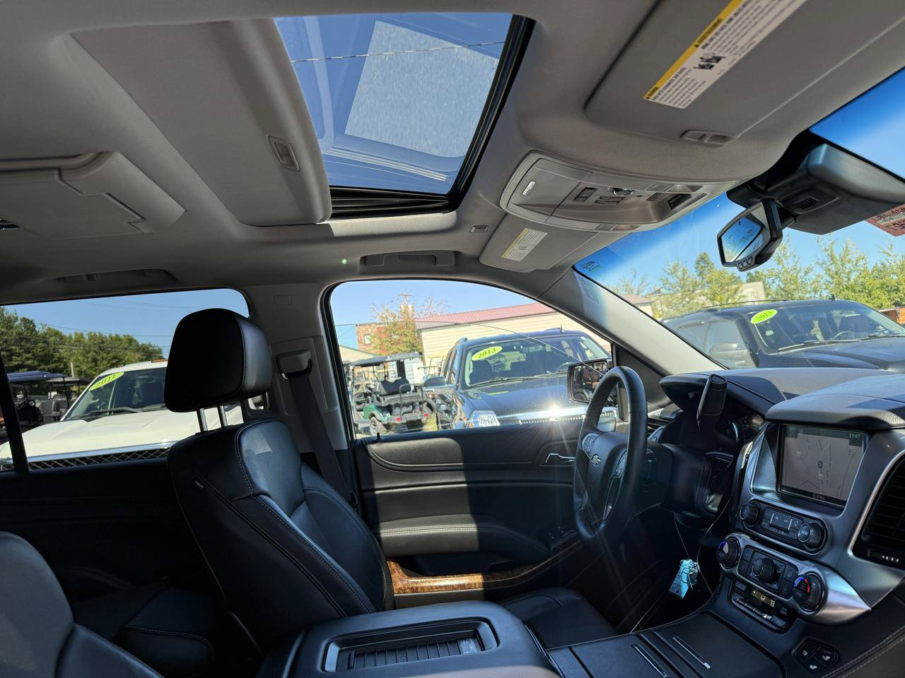 Used 2016 Chevrolet Suburban LTZ AWD/4WD image 26