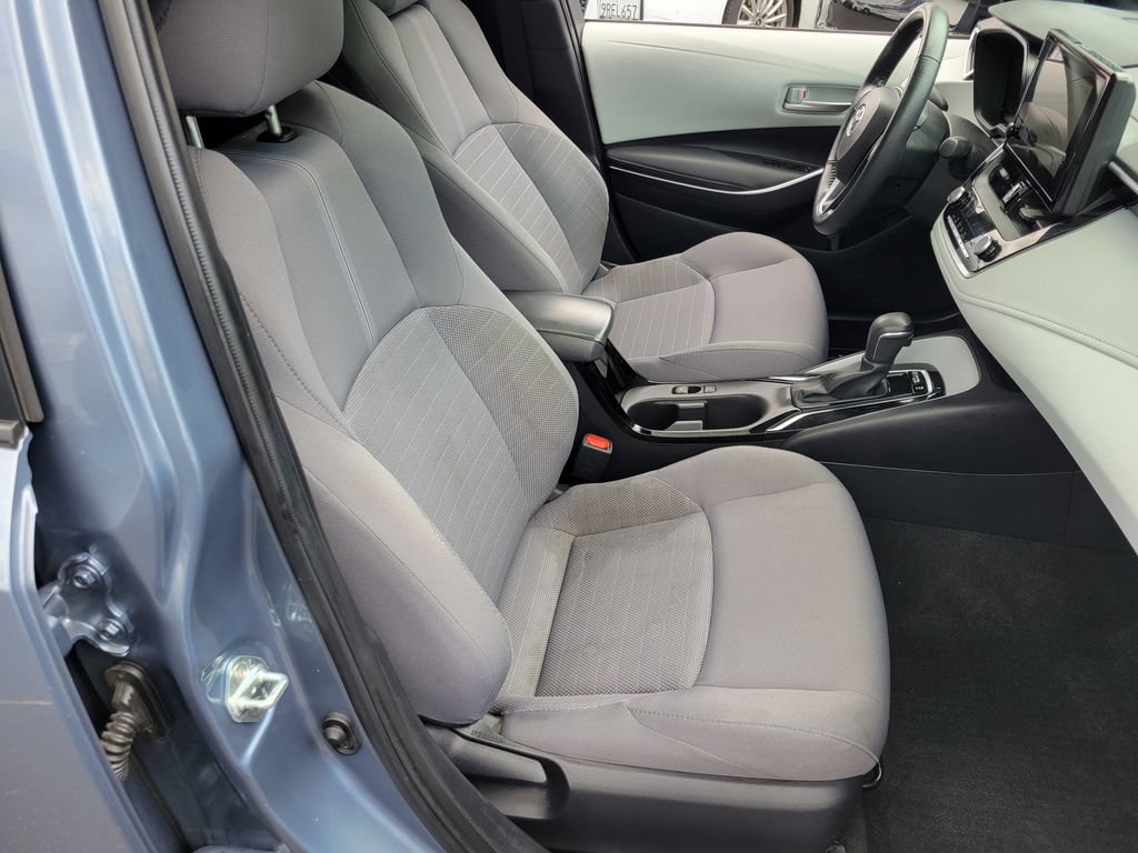 Used 2023 Toyota Corolla SE w/ SE Premium Package FWD image 18