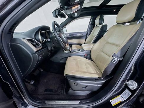 Used 2016 Jeep Grand Cherokee Limited 75th Anniversary AWD/4WD image 21