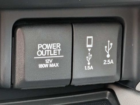 Used 2018 Honda Pilot Touring image 29