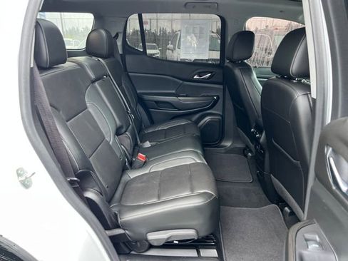 Used 2020 GMC Acadia SLT w/ Premium Package image 13