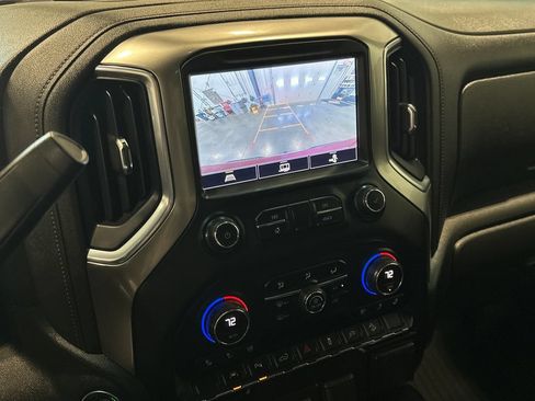 Used 2021 Chevrolet Silverado 1500 LTZ AWD/4WD image 23