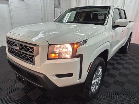 Used 2022 Nissan Frontier SV w/ Technology Package AWD/4WD image 4