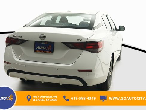 Used 2024 Nissan Sentra SV FWD image 10
