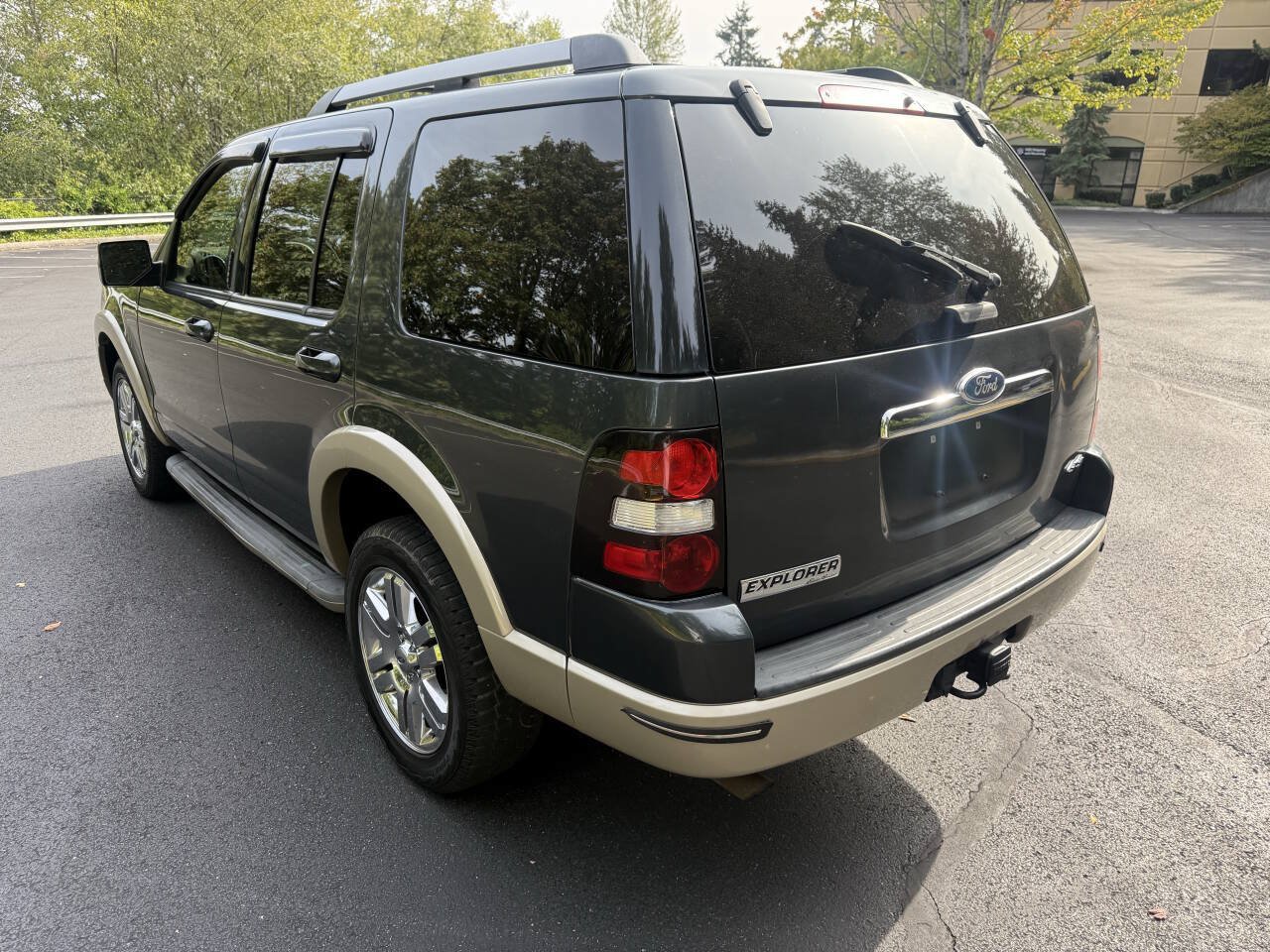 Used 2010 Ford Explorer Eddie Bauer AWD/4WD image 2