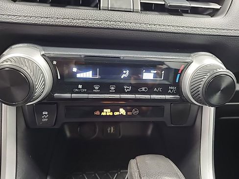 Used 2023 Toyota RAV4 LE image 18