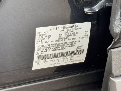 Used 2024 Ford Explorer XLT w/ Equipment Group 202A image 29