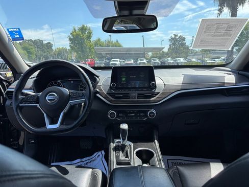 Used 2020 Nissan Altima 2.5 SL FWD image 10