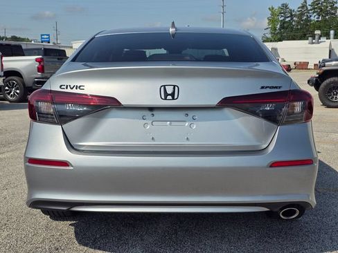 Used 2025 Honda Civic Sport image 4