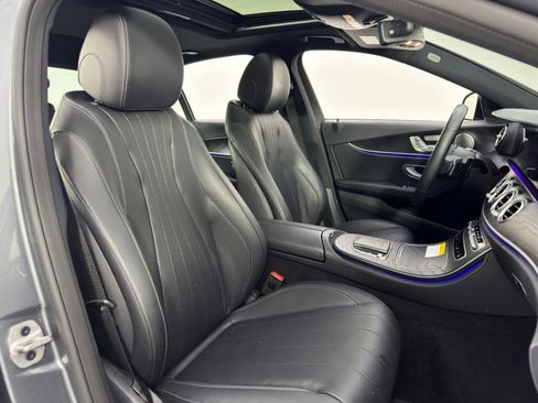 Used 2022 Mercedes-Benz E 350 Sedan w/ AMG Line Exterior image 39