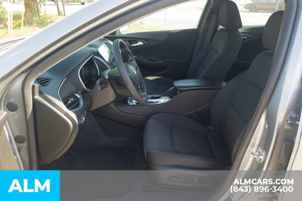 Used 2024 Chevrolet Malibu LT FWD image 6