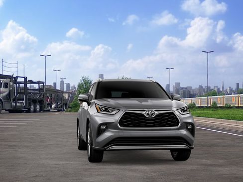 New 2026 Toyota Highlander Platinum image 16