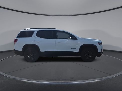 Certified 2023 GMC Acadia SLE w/ Driver Convenience Package FWD image 9