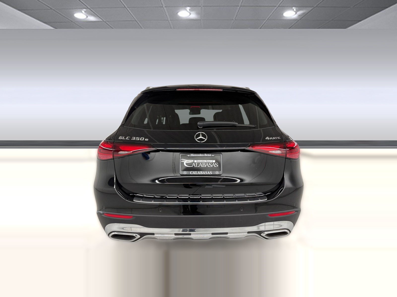 Used 2025 Mercedes-Benz GLC 350e 4MATIC image 10
