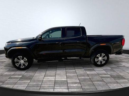 Used 2024 GMC Canyon AT4 w/ Canyon Safety Plus Package AWD/4WD image 4