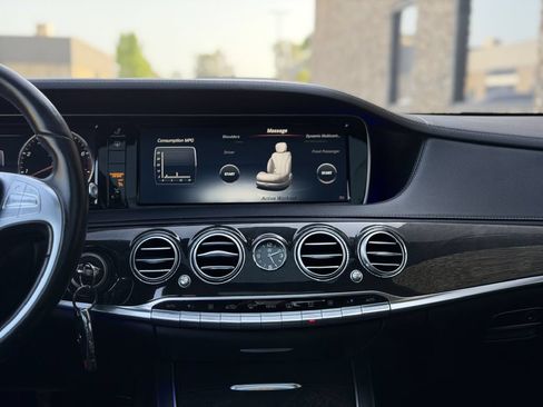 Used 2016 Mercedes-Benz S 550 Sedan image 23