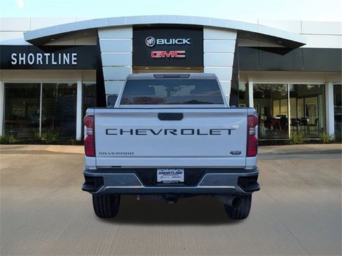 Used 2023 Chevrolet Silverado 2500 LT w/ Convenience Package image 4