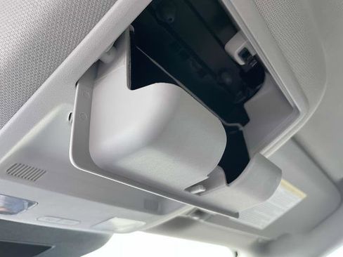 New 2023 Ford Escape SE image 25