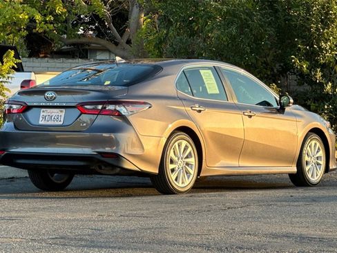 Used 2024 Toyota Camry LE image 3