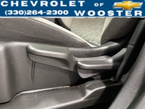 Used 2018 Chevrolet Equinox LS image 13