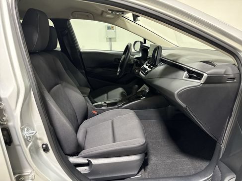 Used 2023 Toyota Corolla LE FWD image 21
