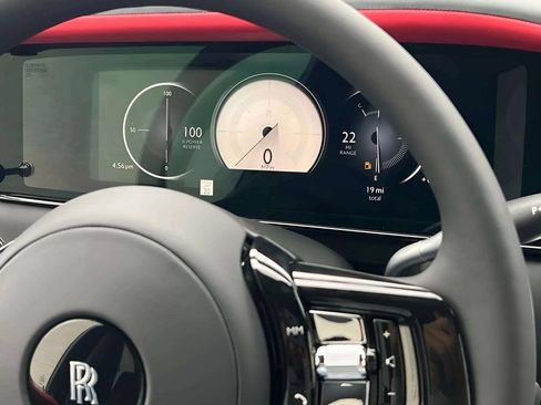 New 2026 Rolls-Royce Cullinan AWD/4WD image 14