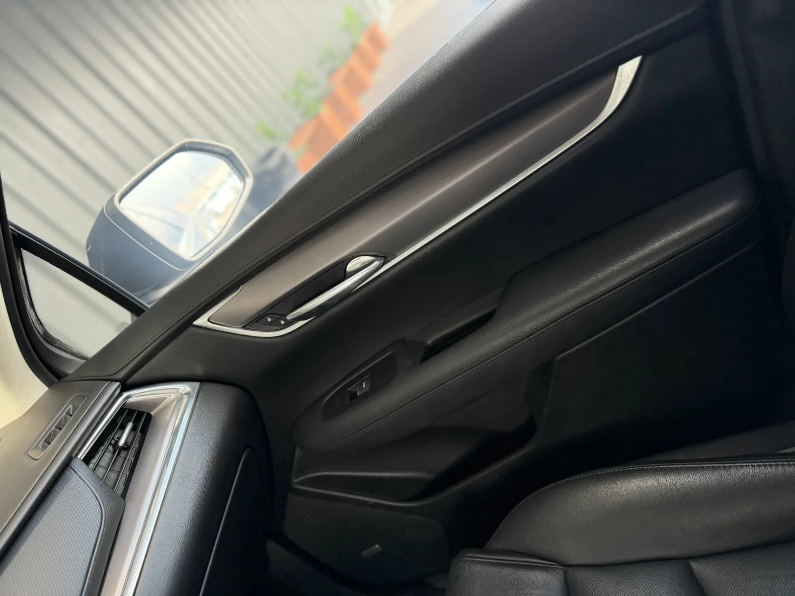 Used 2018 Cadillac XT5 Luxury FWD image 36