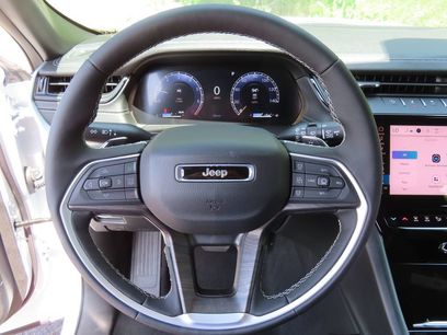 New 2026 Jeep Grand Cherokee Altitude
