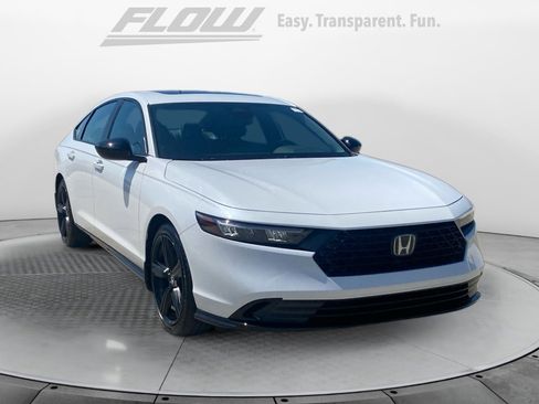 Used 2025 Honda Accord Sport image 1